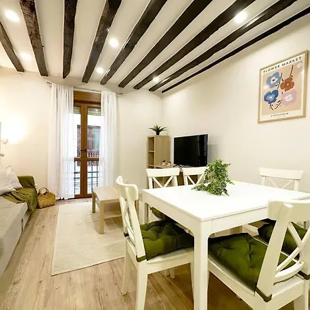 De Diseno En Centro Apartment *