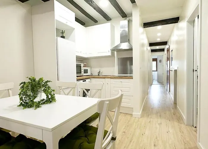 De Diseno En Centro * Laredo